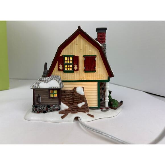 Department 56 New England Village Sawyer Family Tree Farm set 2004 - Picture 8 of 15